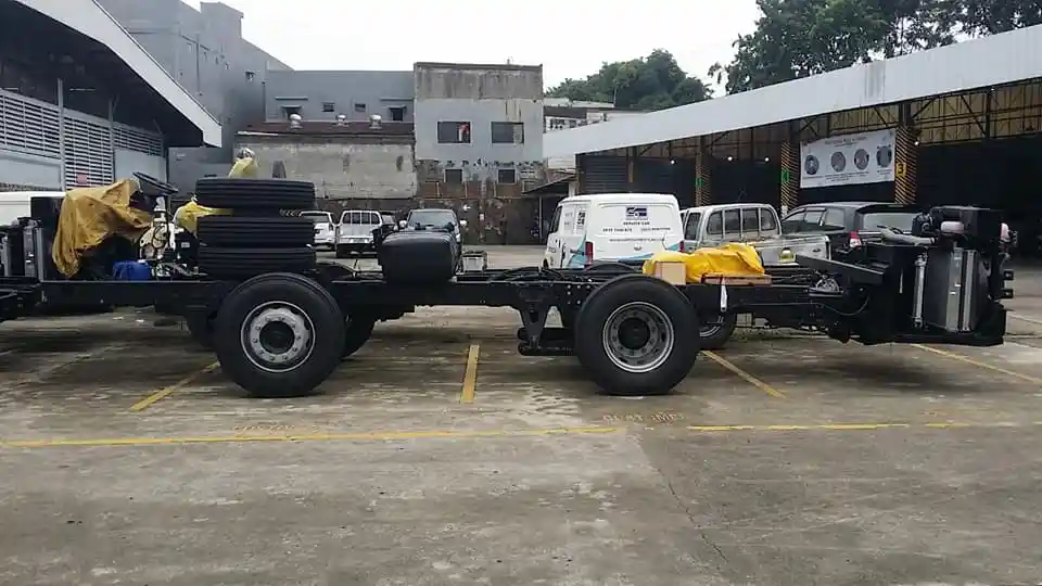 Bus - ANS Mulai Andalkan Bus Bersuspensi Udara Mercedes-Benz OH 1626