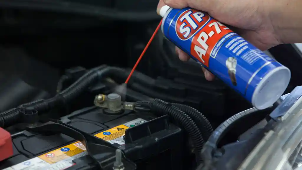 Foto - Jangan Semprot Cairan Penetran Ke Area Berikut Ini!