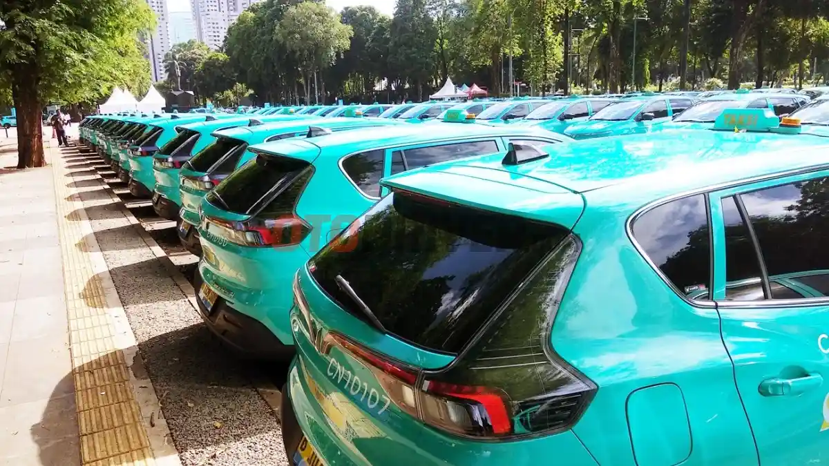 Foto - Mau Coba Mobil Vinfast VF e34? Tinggal Pesan Lewat Gojek