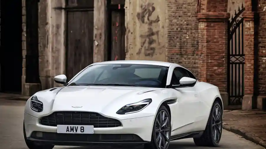 Berita - Aston Martin Siap Lahirkan DB11 Bermesin Kecil