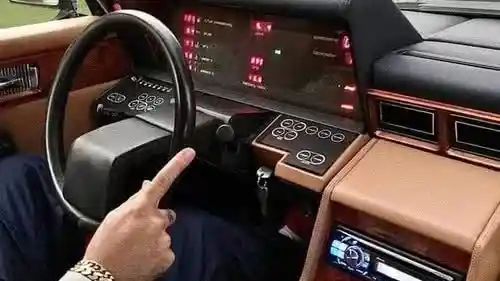 Foto - Kiprah Speedometer Digital Pertama Di Dunia, Nyaris Melumpuhkan Aston Martin
