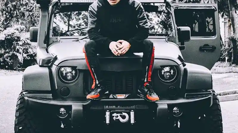 Foto - Inilah Koleksi Mobil Mewah YouTuber Indonesia Dengan Subscriber Terbanyak