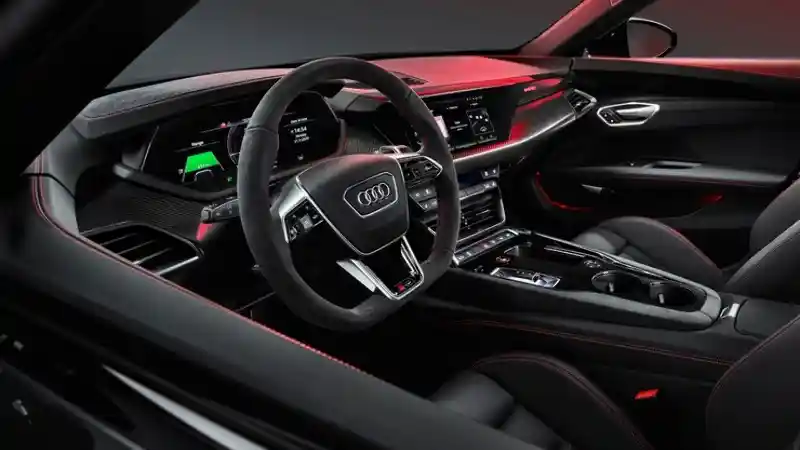 Foto - Audi E-Tron GT, Mobil Tony Stark di Avengers Endgame Kini Dijual Umum 