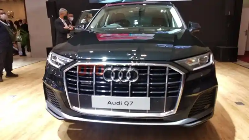 Foto - GALERI: Audi Q7 Tampil Lebih Kekinian dengan Berbagai Keunggulan