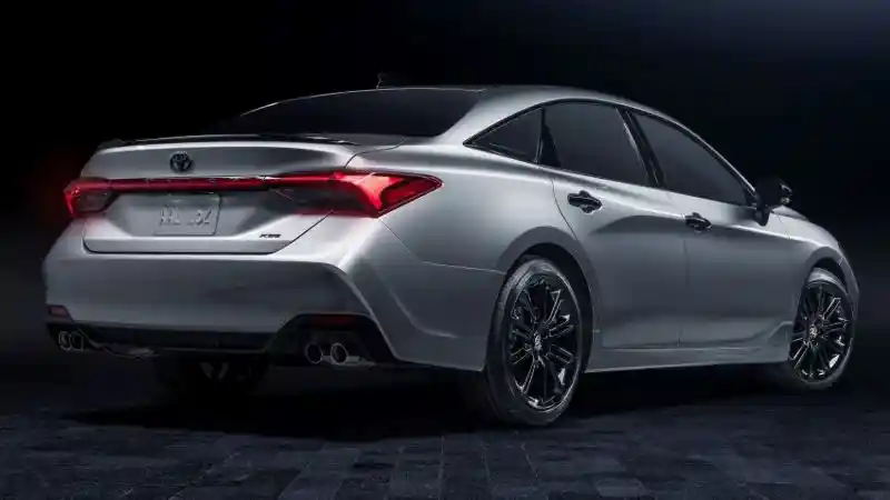 Foto - Toyota Akan Suntik Mati Salah Satu Sedan Flagship-nya Di AS