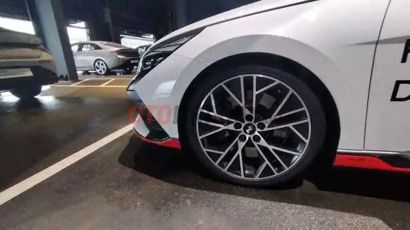 Foto - Menjajal Hyundai Avante N Langsung di Negeri Ginseng 