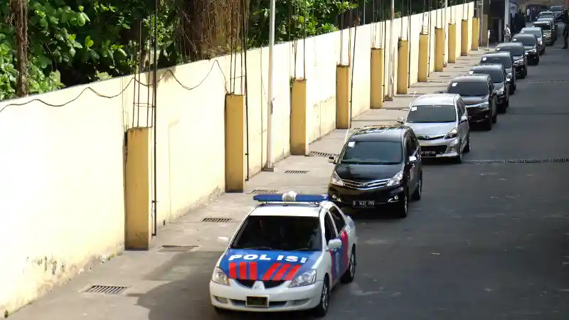 Foto - Ratusan Avanza Banjiri Kota Medan. Ada Apa?