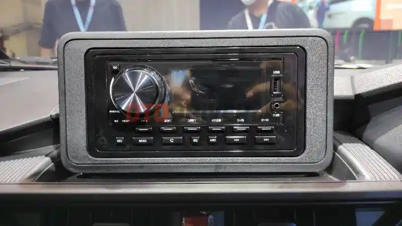 Foto - Ini Perbedaan Daihatsu Ayla Varian X dan R