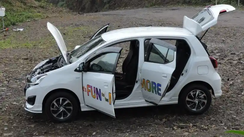 Foto - FIRST DRIVE: Daihatsu Ayla 1.2 R Deluxe MT