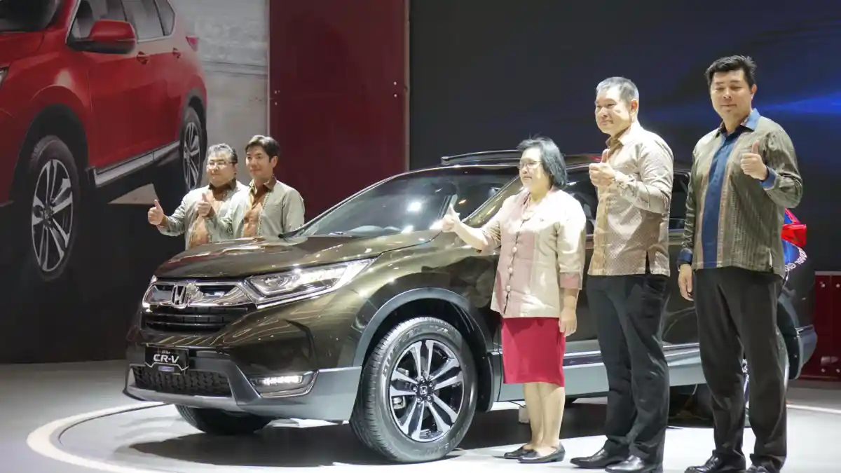 Berita - Honda All-New CR-V Meluncur. Harga Mulai Rp 432 Juta, Ada Varian Turbo