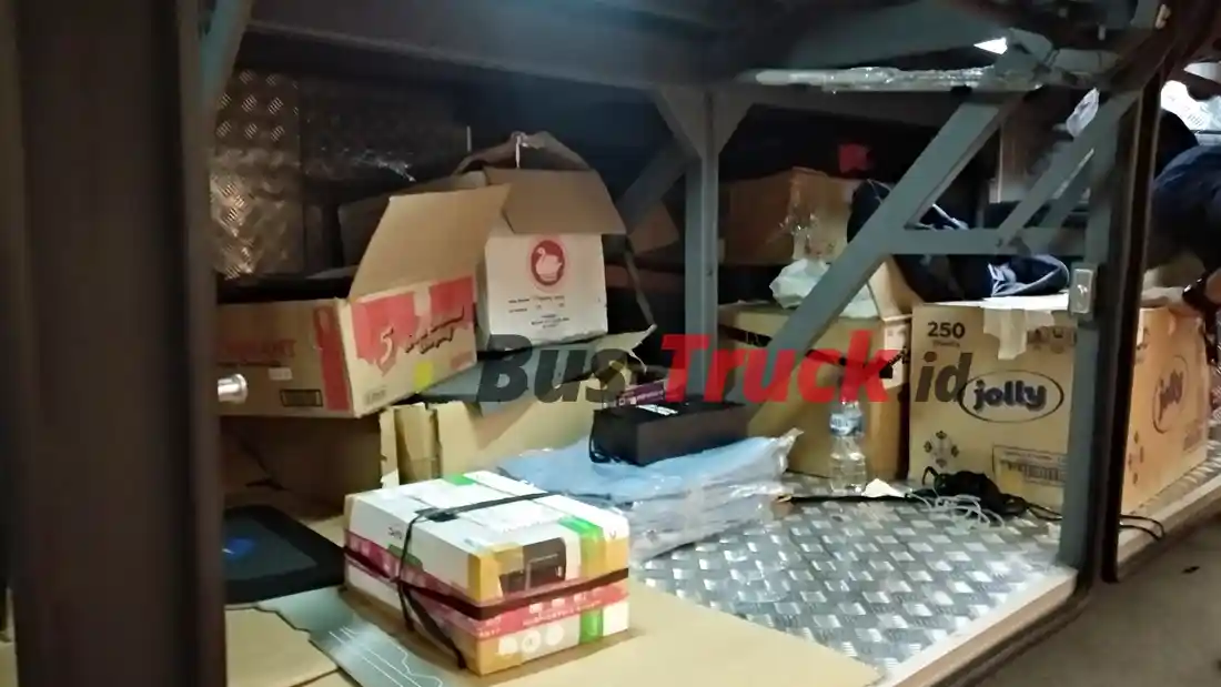 Foto - Jangan Bawa Barang Ini Saat Naik Bus