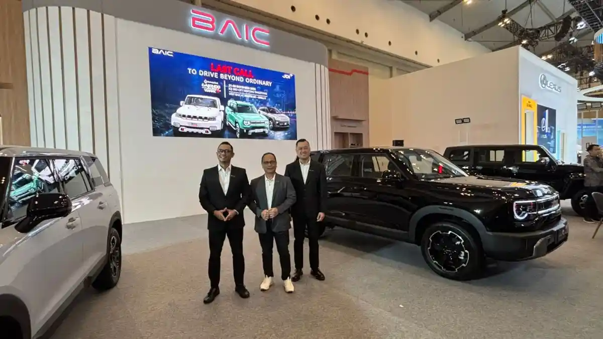 Foto - BAIC Memberikan Harga Spesial BJ30 Hybrid di GJAW 2025