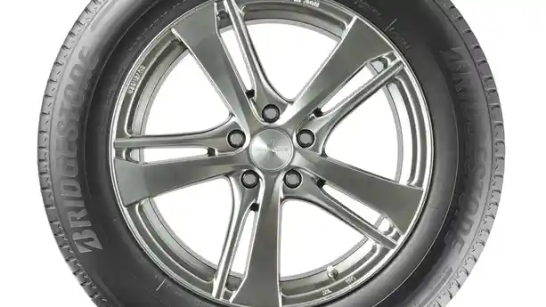 Foto - Bridgestone Hadirkan Ban Khusus SUV Terbaru, Harusnya Bisa Lebih Awet