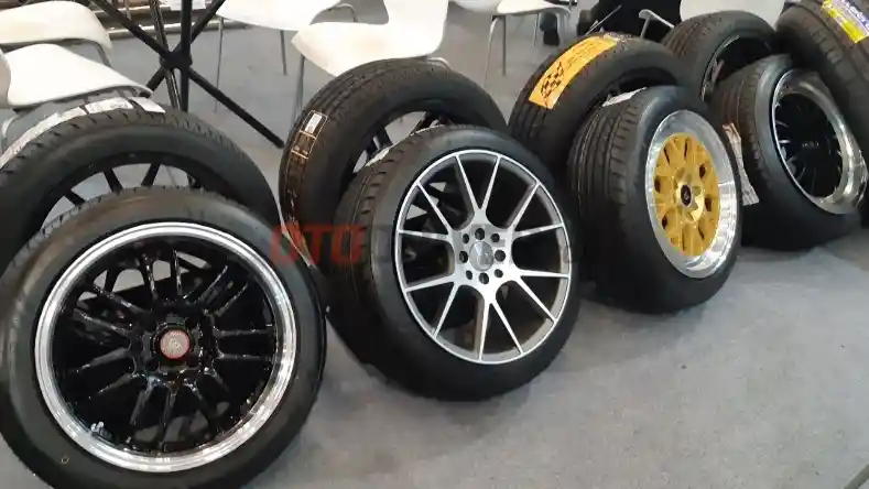 Foto - Tekanan Angin Sangat Berpengaruh Pada Umur Ban 