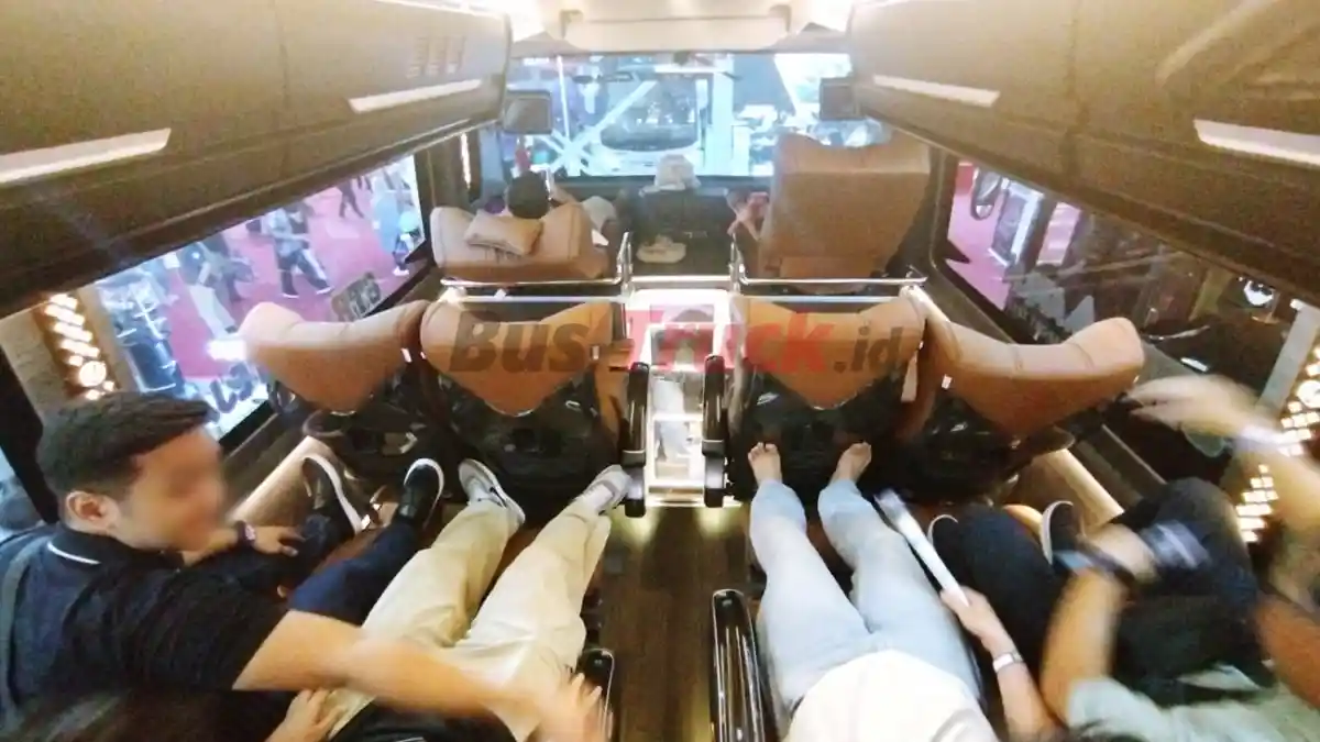 Foto - Kursi Penumpang Bus AKAP Dan Pariwisata Kini Lebih Lebar Dan Ergonomis