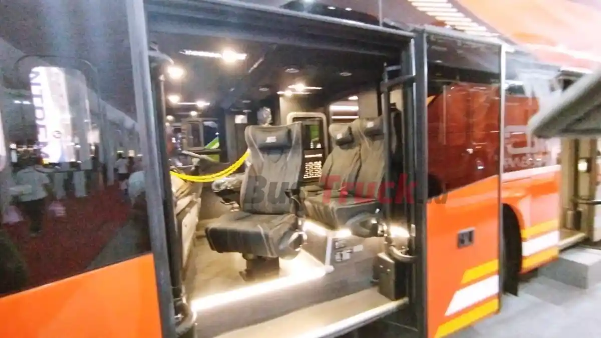 Foto - Kursi Penumpang Bus AKAP Dan Pariwisata Kini Lebih Lebar Dan Ergonomis