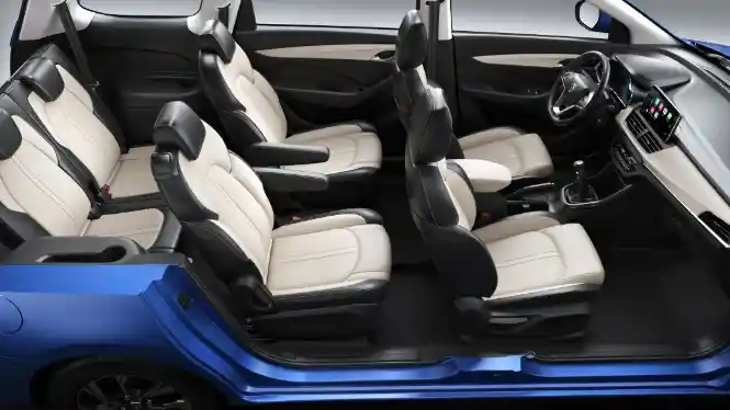 Foto - LMPV MG Ternyata Kembaran Baojun 360