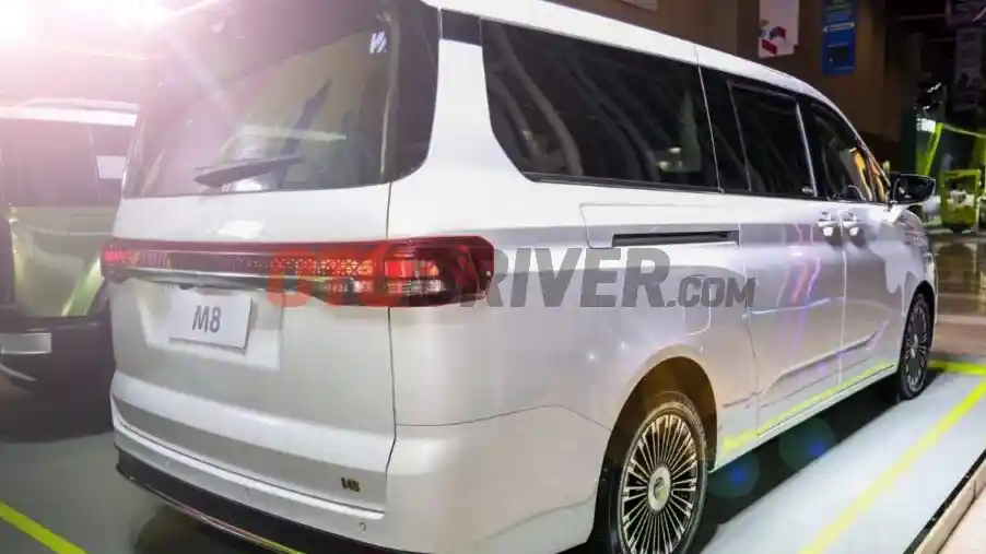 Foto - Kenalan Sama M8, MPV Listrik Yang Dipilih Jadi Produk Pembuka BAW di Indonesia