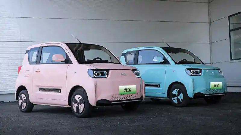 Mobil Listrik - Wuling MINI EV Ditantang BAW Yuanbao Berbanderol Rp 76 Jutaan