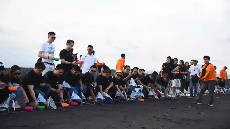 Foto - Komunitas Supercar Ini Touring dari Banyuwangi ke Bali