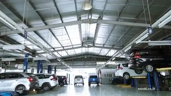 Foto - Inilah Biaya Service Ringan Mobil Suzuki Beragam Model