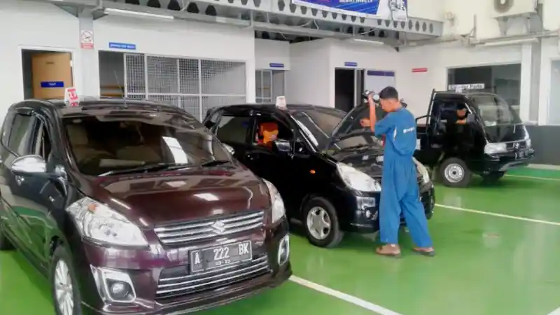 Foto - Beli Mobil Bekas Suzuki Bisa Gratis Balik Nama