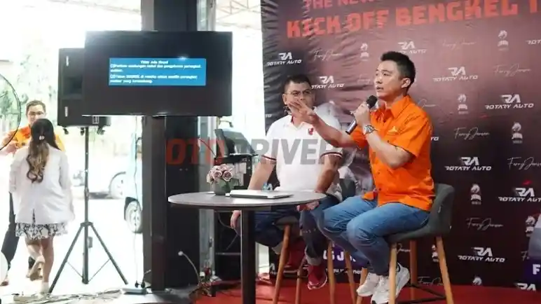 Foto - Bengkel Spesialis AC Ini Hadirkan Pengalaman Baru, Ada Arena Tinjunya! 