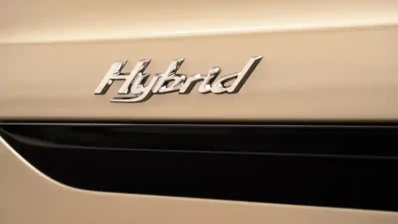 Foto - Inilah Model Pertama Bentley Untuk Sambut Era Elektrifikasi 