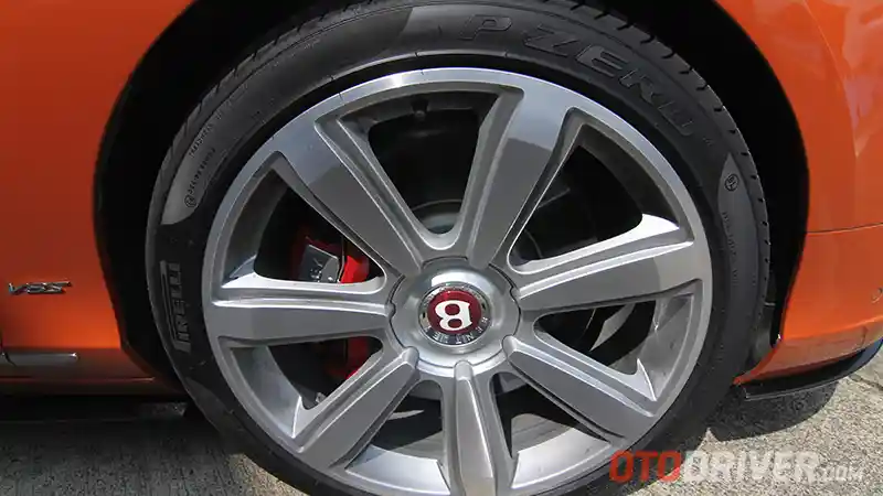 Foto - FIRST DRIVE: Bentley Continental GT V8 S