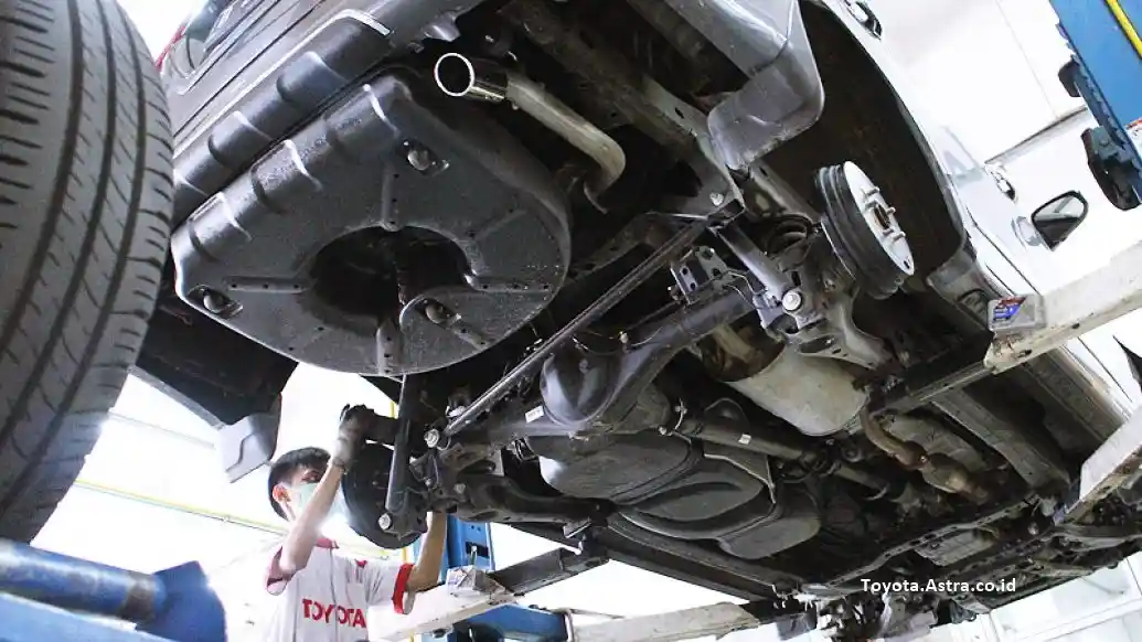 Tips - Mobil Habis Dibawa Ke Dekat Laut Wajib Cuci Kolong Agar Tidak Rusak, Ini Alasannya