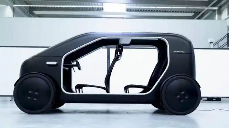 Foto - Ketika Produsen Sepeda Membuat Mobil Listrik, Begini Hasilnya