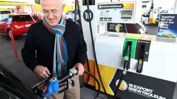 Berita - Mobil Juga Ikutan Minum Bir