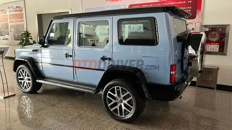 Foto - Melihat Lebih Dekat Sosok BAIC BJ80