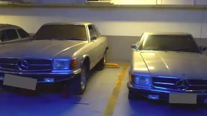 Foto - B.J. Habibie dan Kedekatannya dengan Dunia Otomotif