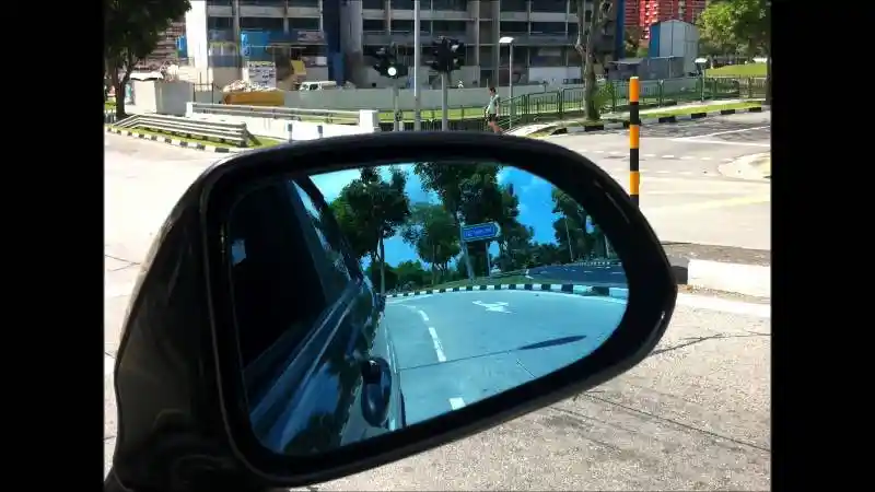 Tips - Tips Reparasi Kaca Spion BMW dan Mercedes-Benz Harga Terjangkau