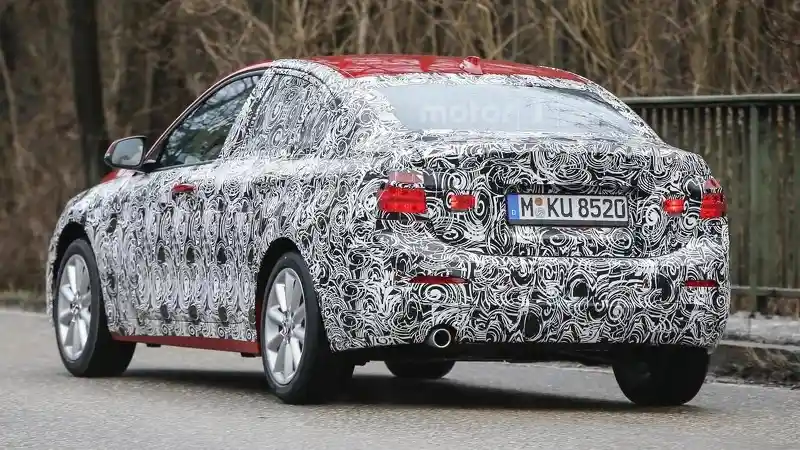 Foto - SPY SHOT: BMW Seri-1 Sedan 2017