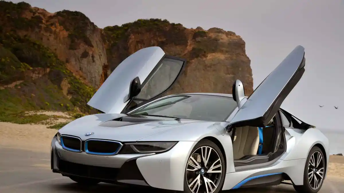 Foto - Ketika Mobil Tersenyum Bahagia