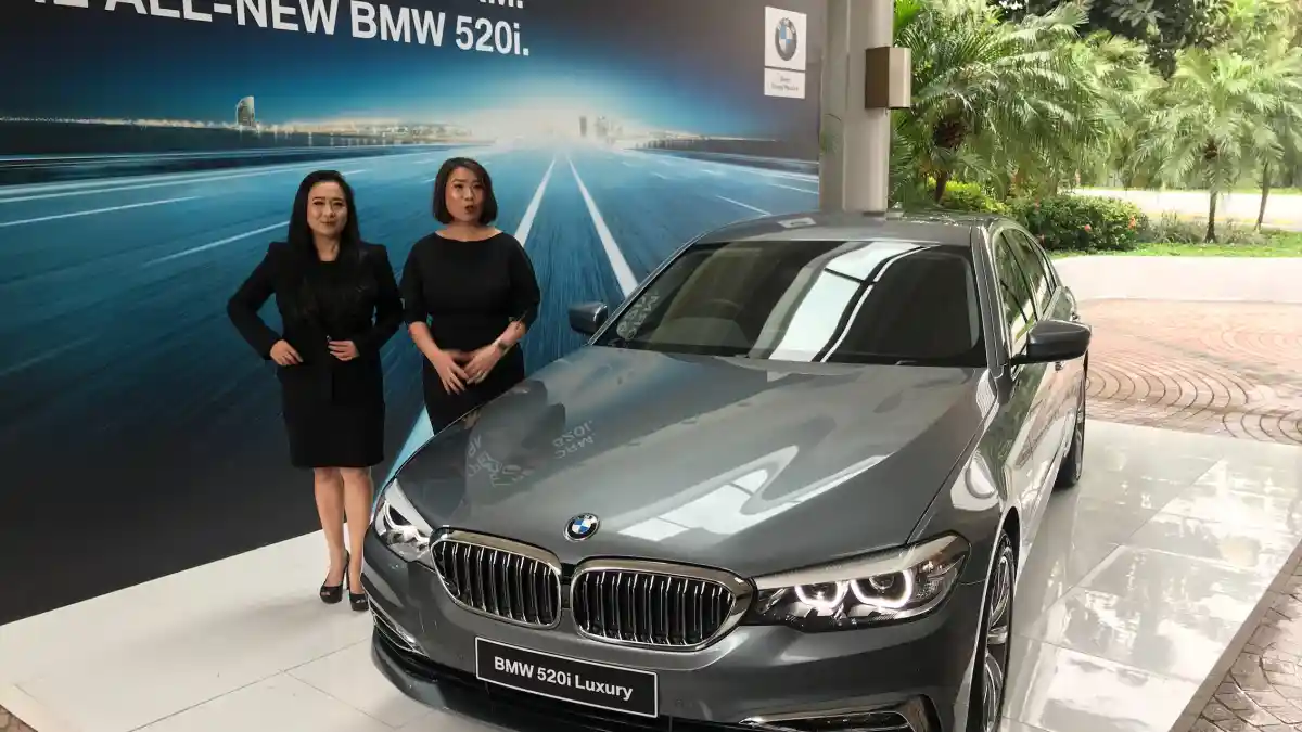 Foto - BMW 520i Luxury Line CKD Meluncur, Tembus Rp 1 Milyar Lebih Sedikit