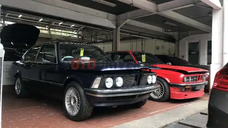 Berita - BMW Astra Cilandak Buka Layanan Untuk Mobil Klasik Hingga Balap.