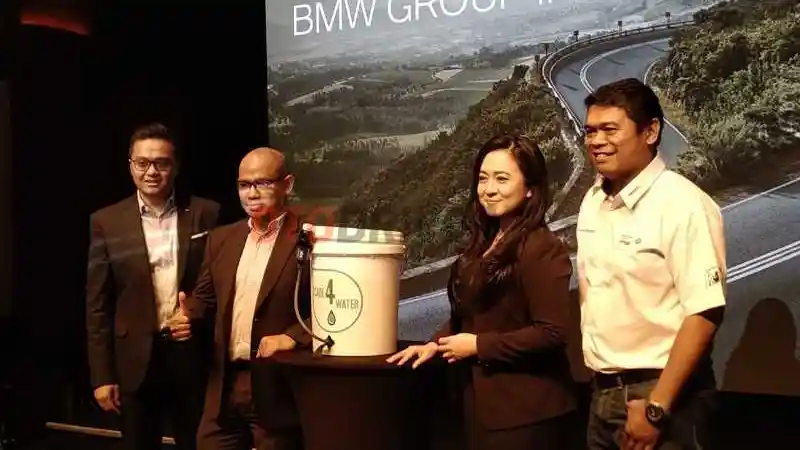 Foto - Pameran BMW, Perkenalan CSR Hingga Layanan Pembiayaan Diluncurkan Pada Acara Ini