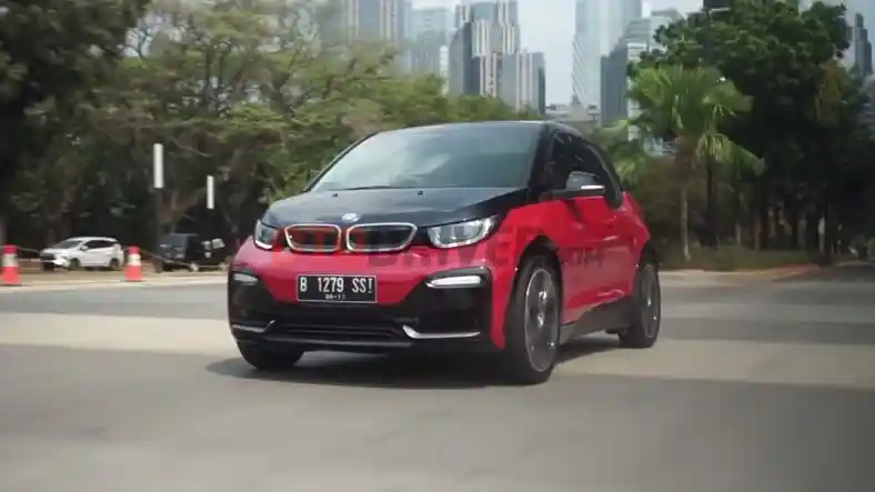 Mobil Listrik - BMW Suntik Mati i3 di Amerika Serikat, Apa Penyebabnya?