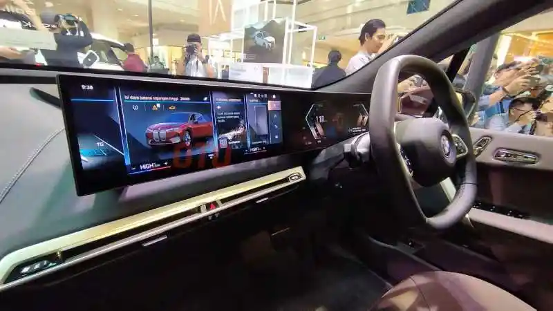Foto - BMW Indonesia Gelar ‘Joy Is Electric’ Pameran Khusus Mobil Listrik