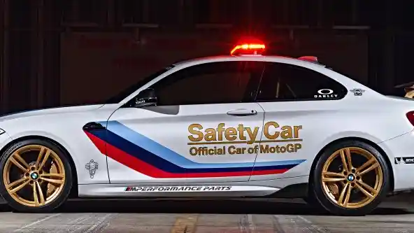 Berita - BMW M2 Siap Menjadi Safety Car MotoGP 2016