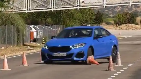 Berita - BMW M235i Gran Coupe Gagal Tes Moose?