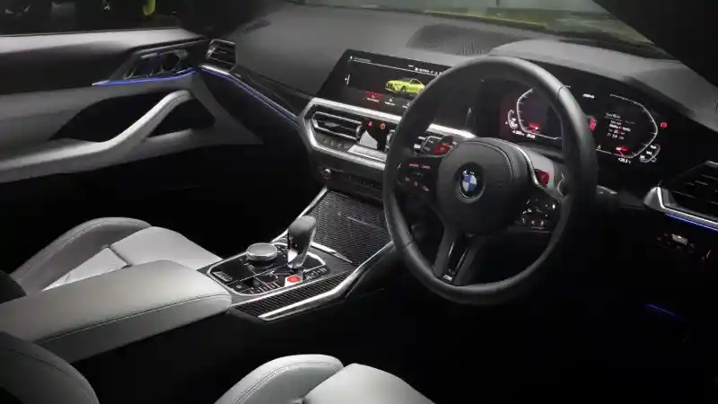 Foto - BMW M3 Dan M4 Competition Resmi Melenggang Di Indonesia