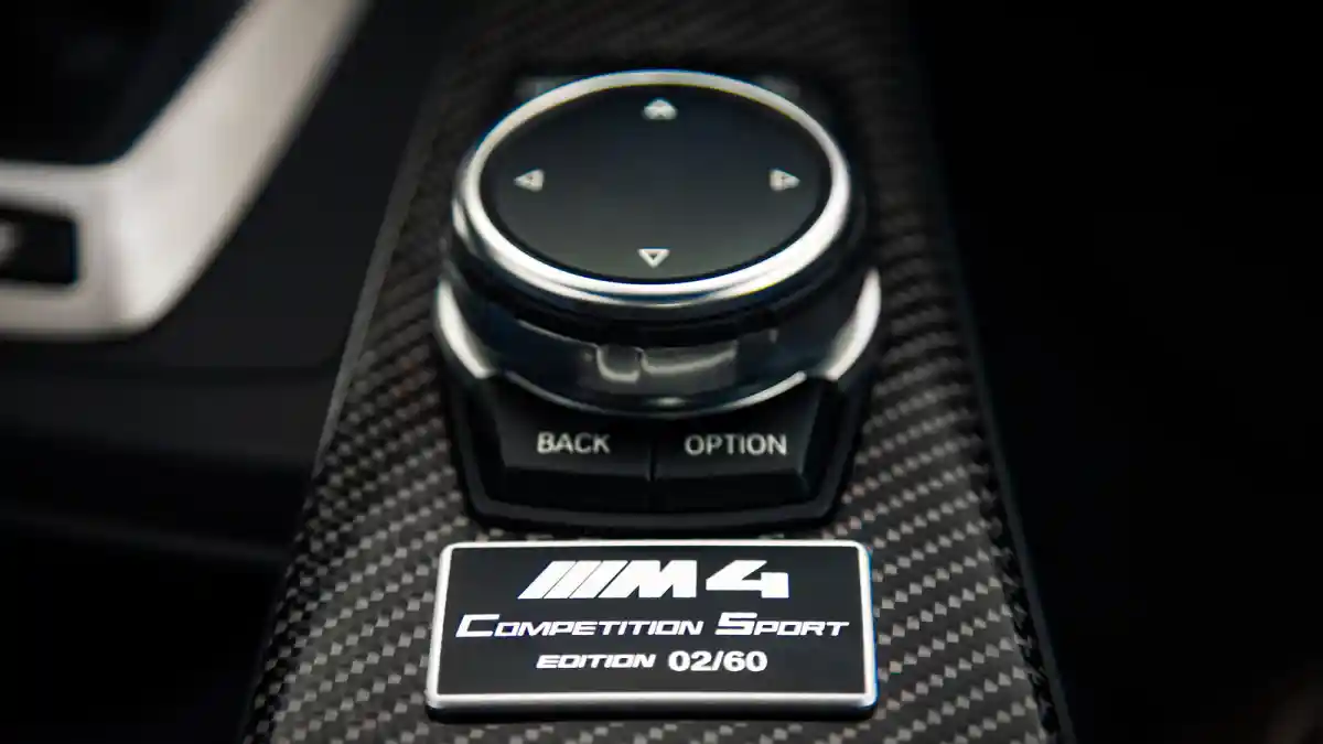 Foto - BMW M4 Competition Sport, Hanya Diproduksi 60 Unit Di Dunia