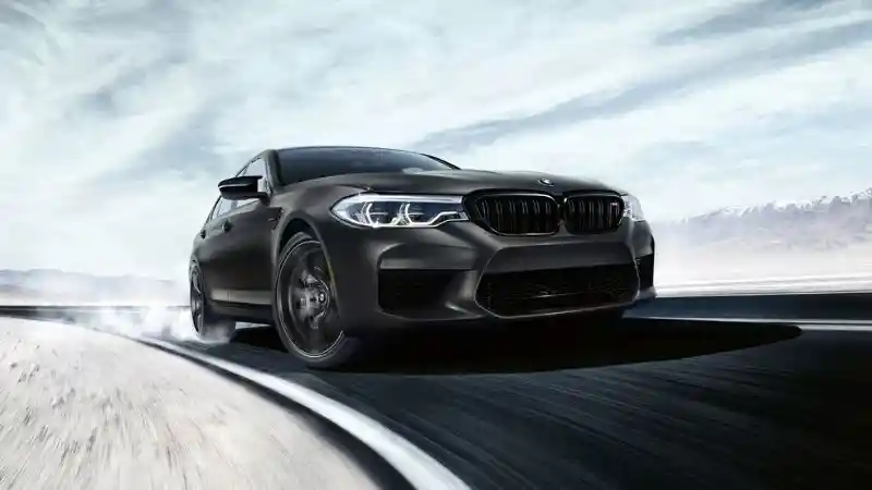 Berita - Melihat Spek Mentereng BMW M5 Seharga RP 5 M