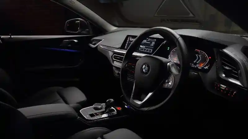 Foto - Sedan BMW Paling Murah Meluncur Di Indonesia, Harga RP 705 Juta