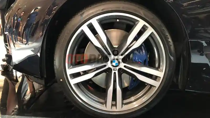 Foto - BMW 630i Gran Tourismo M Sport Resmi Meluncur