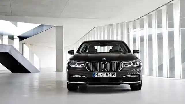 Berita - All New BMW 7-Series diperkenalkan